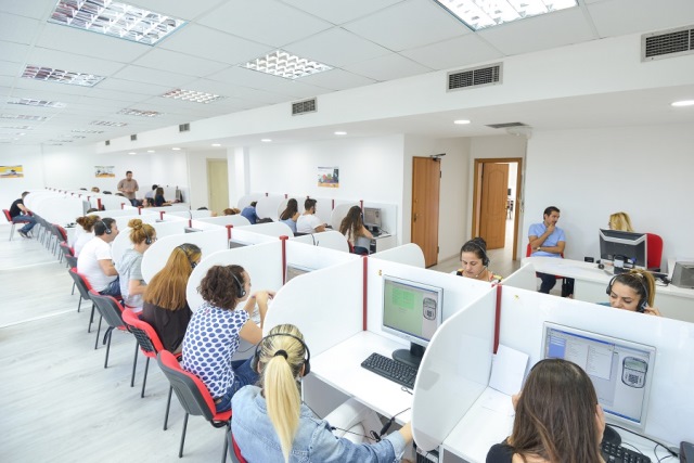 Call Center, nga sot hyn ne fuqi ligji delokalizimit, rrezik per shqiptaret